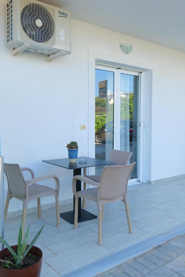 Seahorse Hotel Ksamil Exterior photo