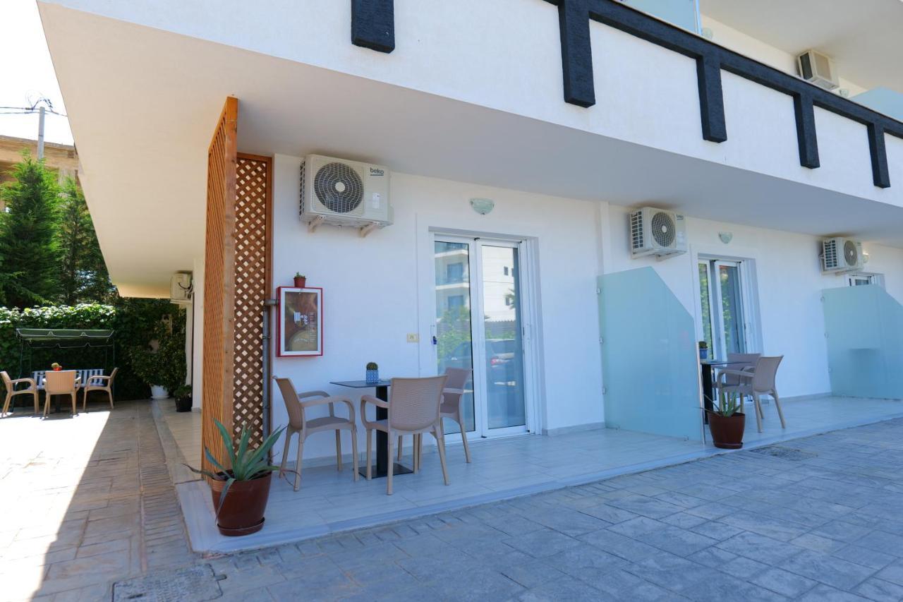 Seahorse Hotel Ksamil Exterior photo