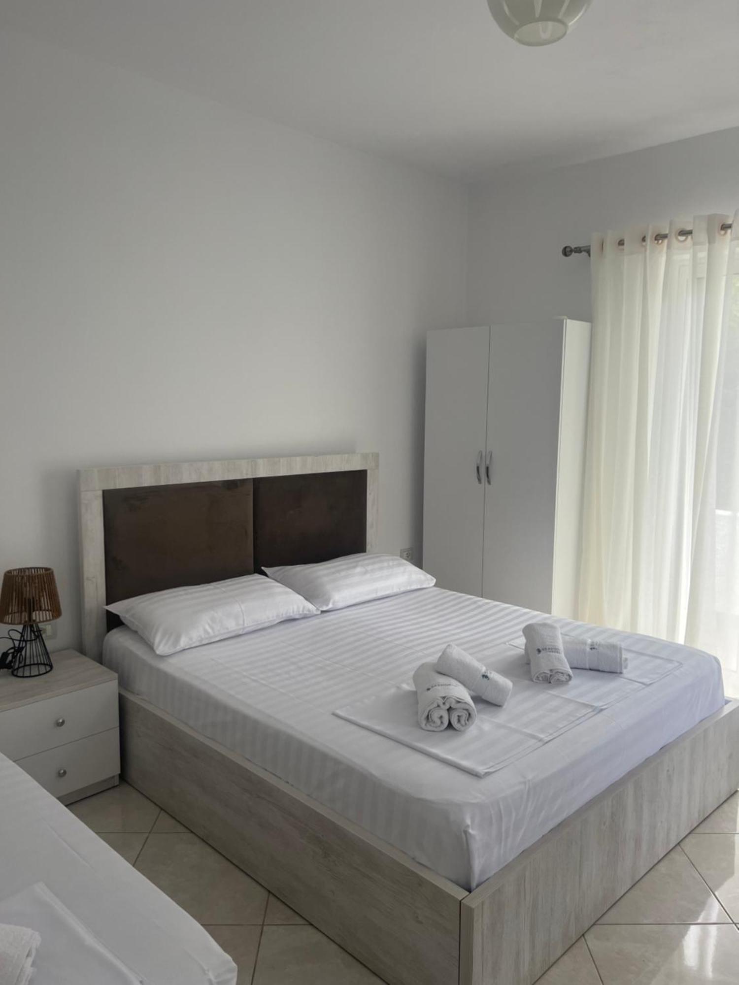 Seahorse Hotel Ksamil Exterior photo